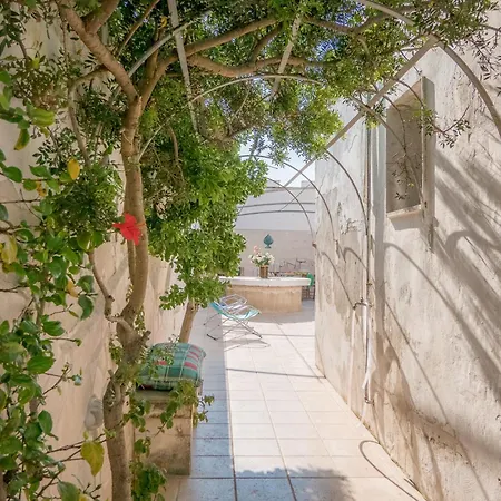 Casa Tulipano 2 Dx A 200 Mt Dal Mare Di Holiday home *