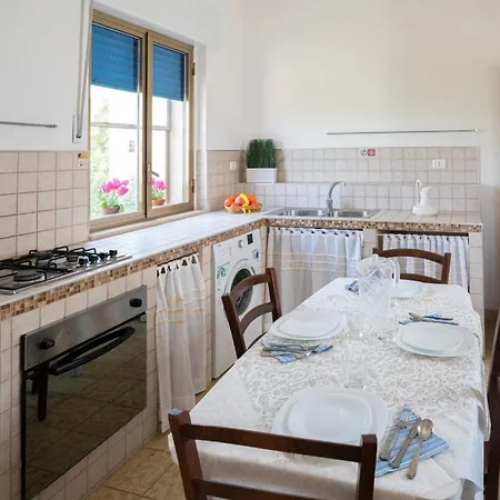 Holiday home Casa Tulipano 2 Dx A 200 Mt Dal Mare Di *