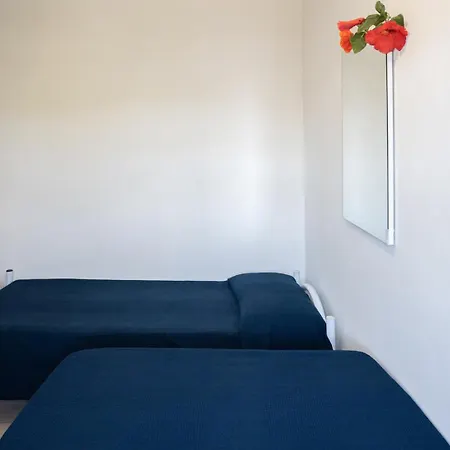 Casa Tulipano 2 Dx A 200 Mt Dal Mare Di Holiday home Torre Colimena